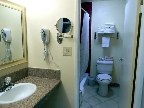 Best Inn & Suites Buena Park Hotel